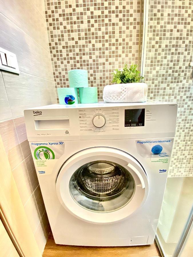 Appartement 15 Minuti Dall'istituto Ortopedico Galeazzi - Silenzioso Con Cucina, Wifi E Netflix